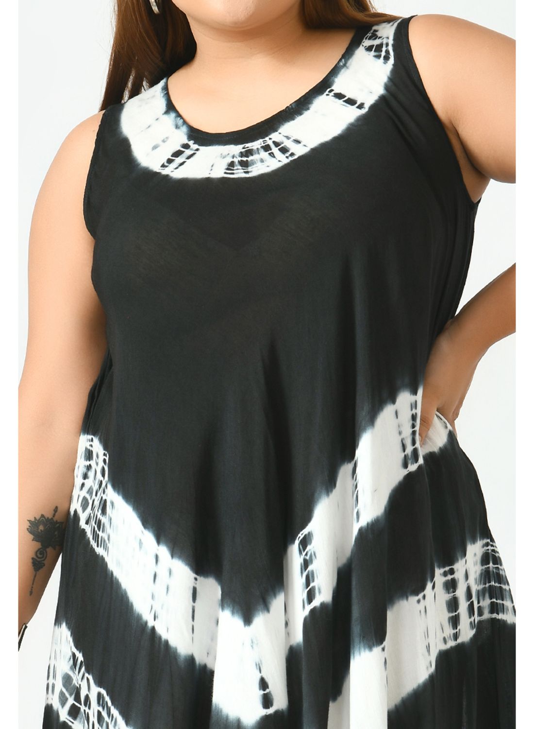 Black Tie and Dye Midi Dress Plus Size