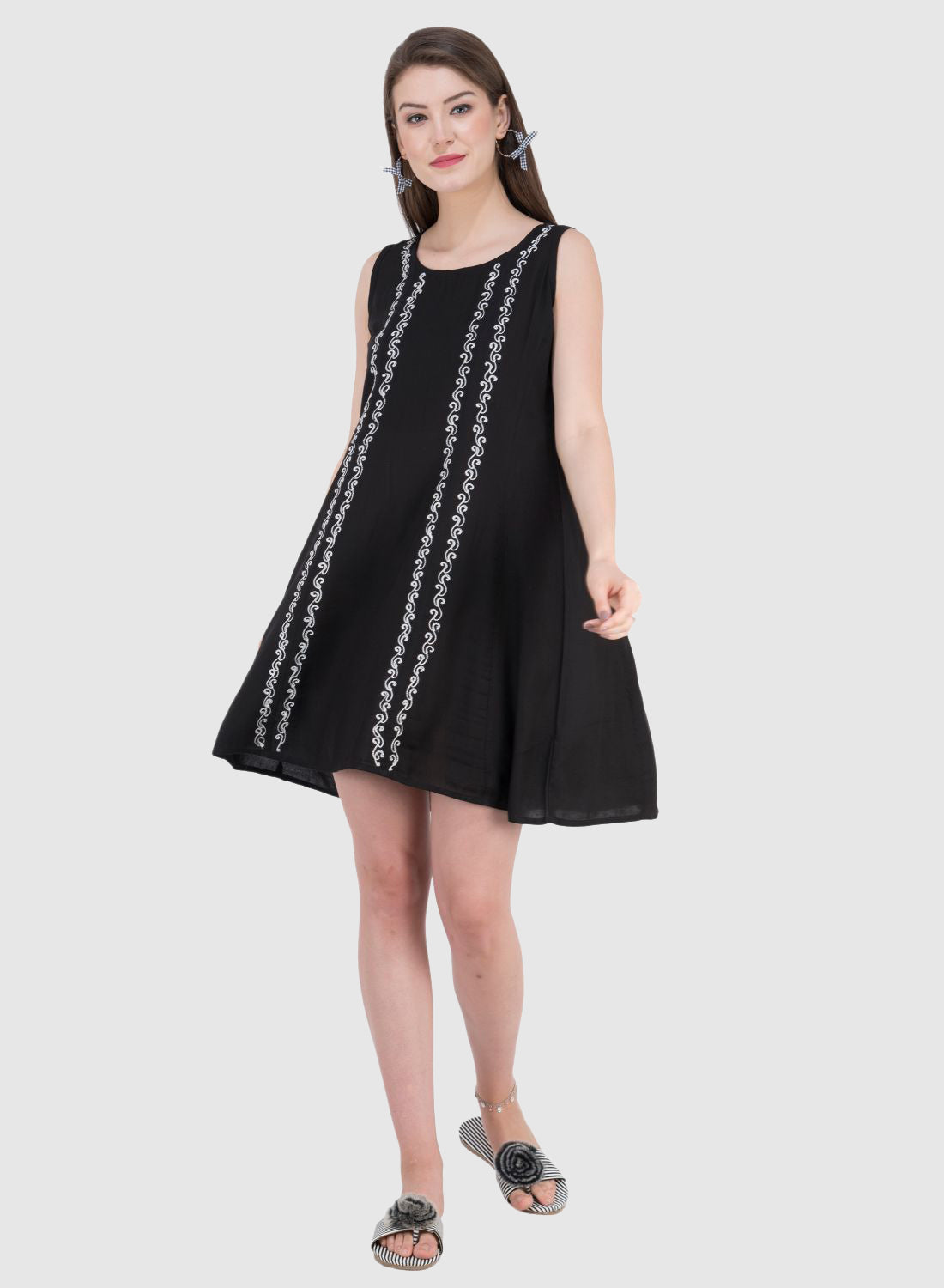 Women Dress Black Aline Rayon Sleeveless Midi Embroidery Work