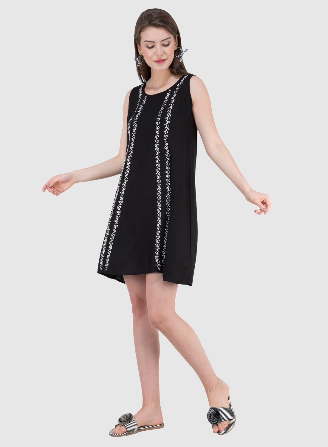 Women Dress Black Aline Rayon Sleeveless Midi Embroidery Work