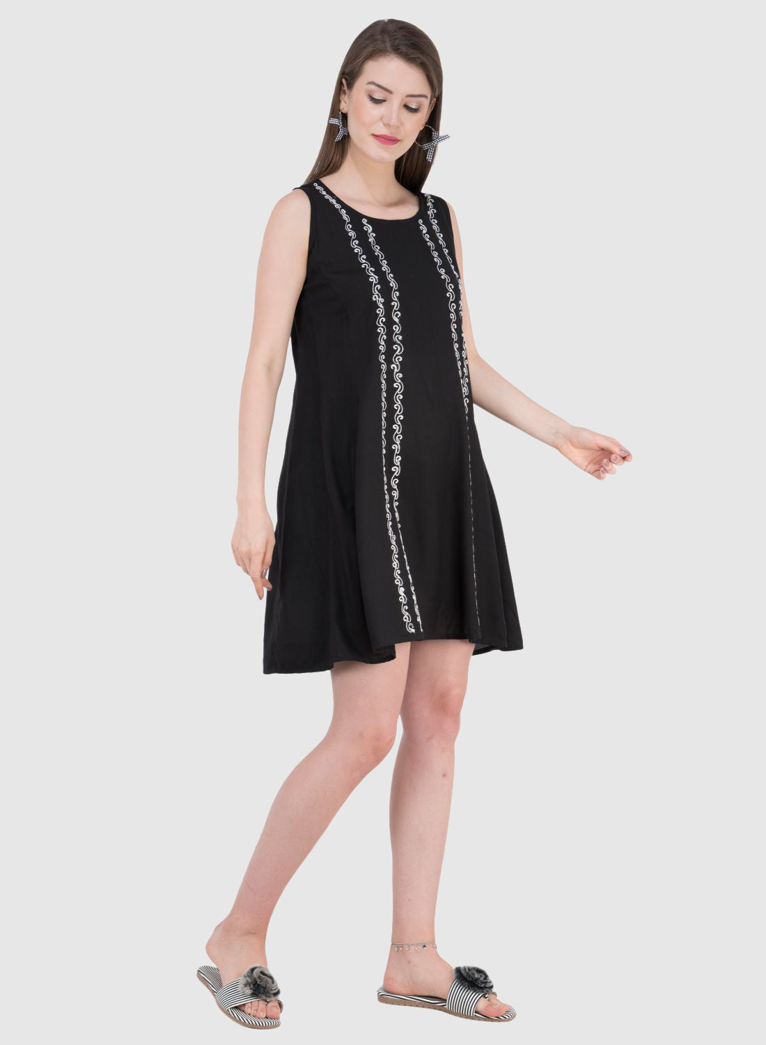 Women Dress Black Aline Rayon Sleeveless Midi Embroidery Work