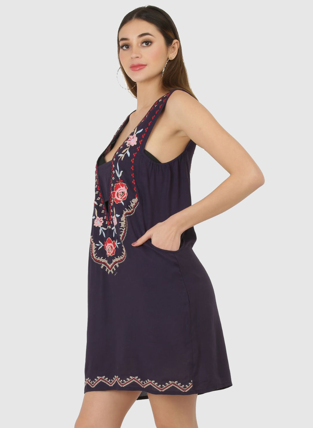 Women Dress Black Sleeve Less