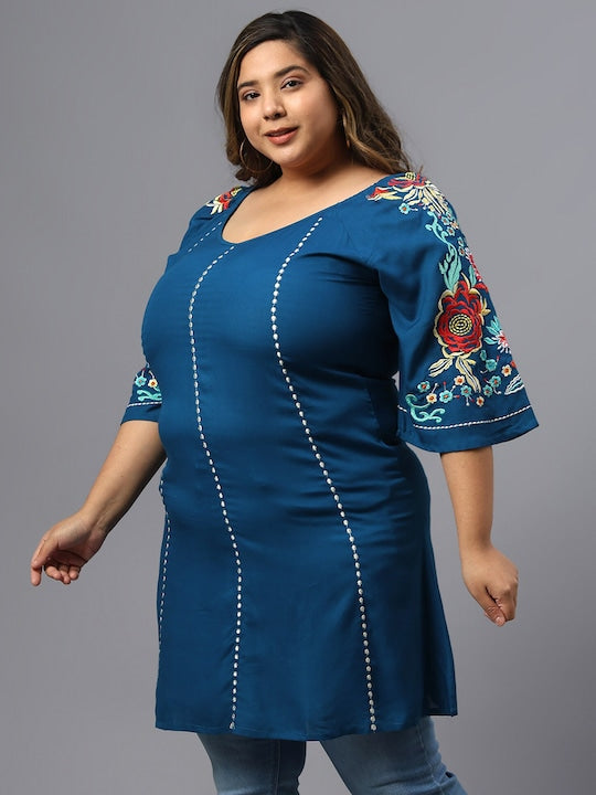 Plus Size Polka Dot Embroidered V-Neck Longline Pure Cotton Top
