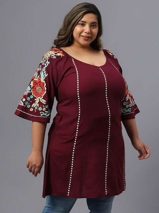 Plus Size Floral Embroidery Cotton Regular Top